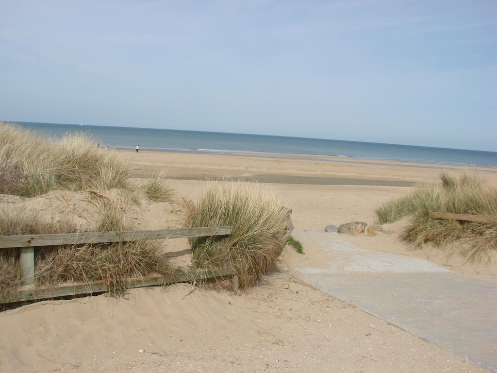 Chez-Marion Otel Merville-Franceville-Plage Oda fotoğraf