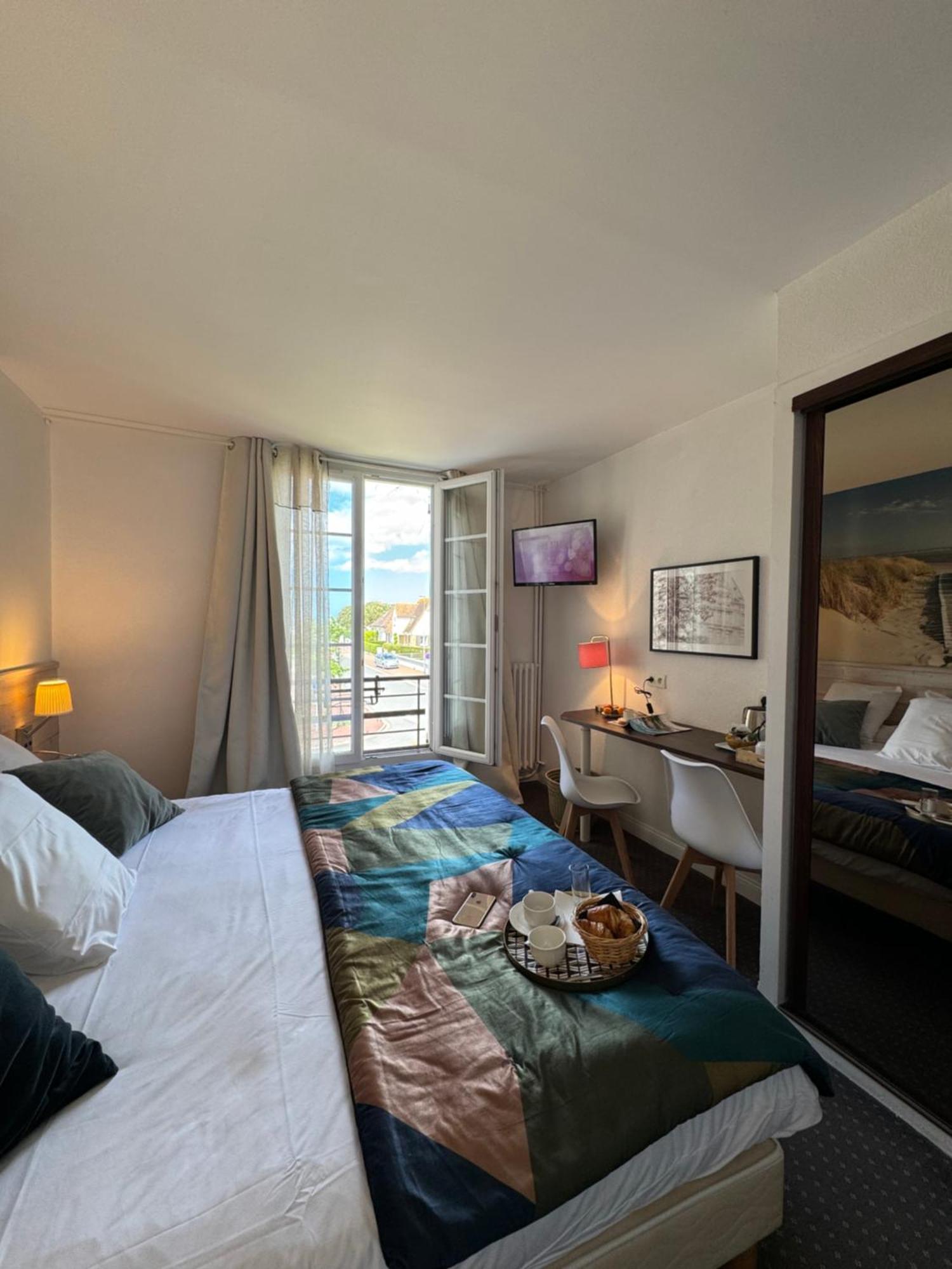 Chez-Marion Otel Merville-Franceville-Plage Dış mekan fotoğraf